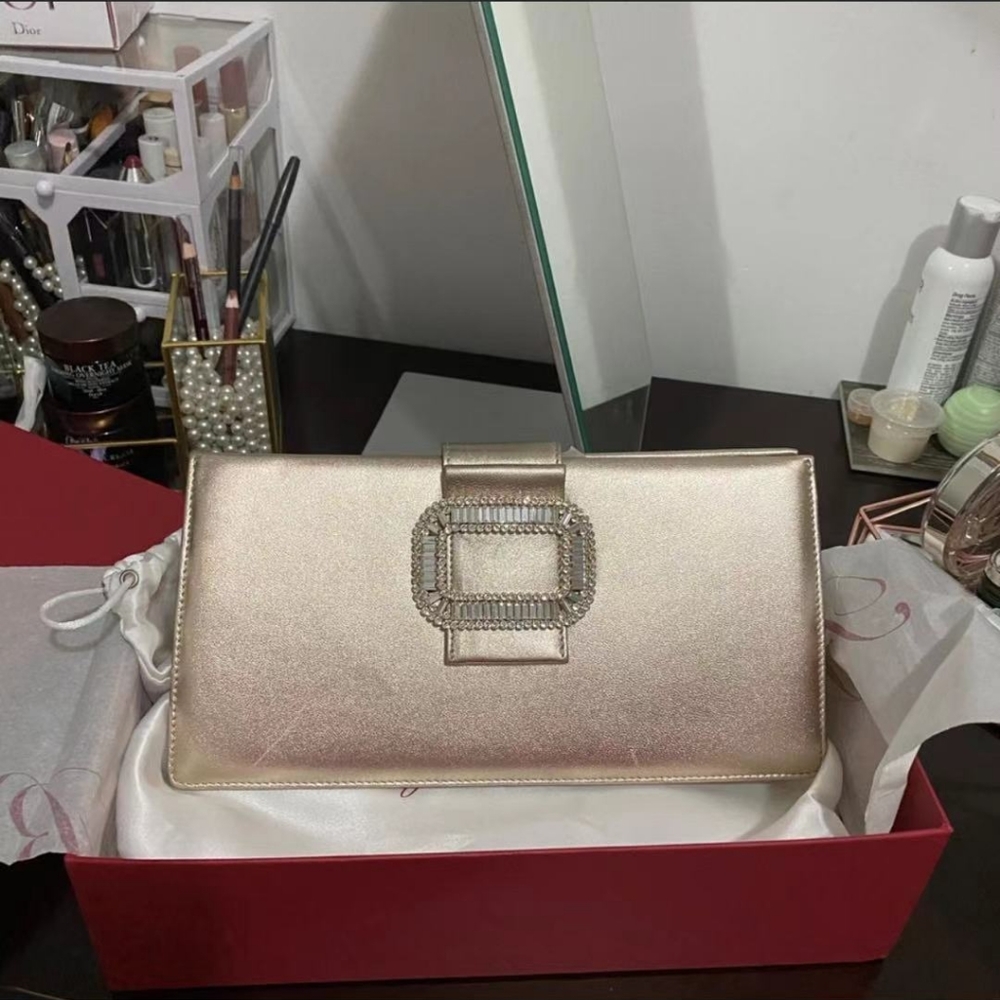 Roger Vivier beige bag